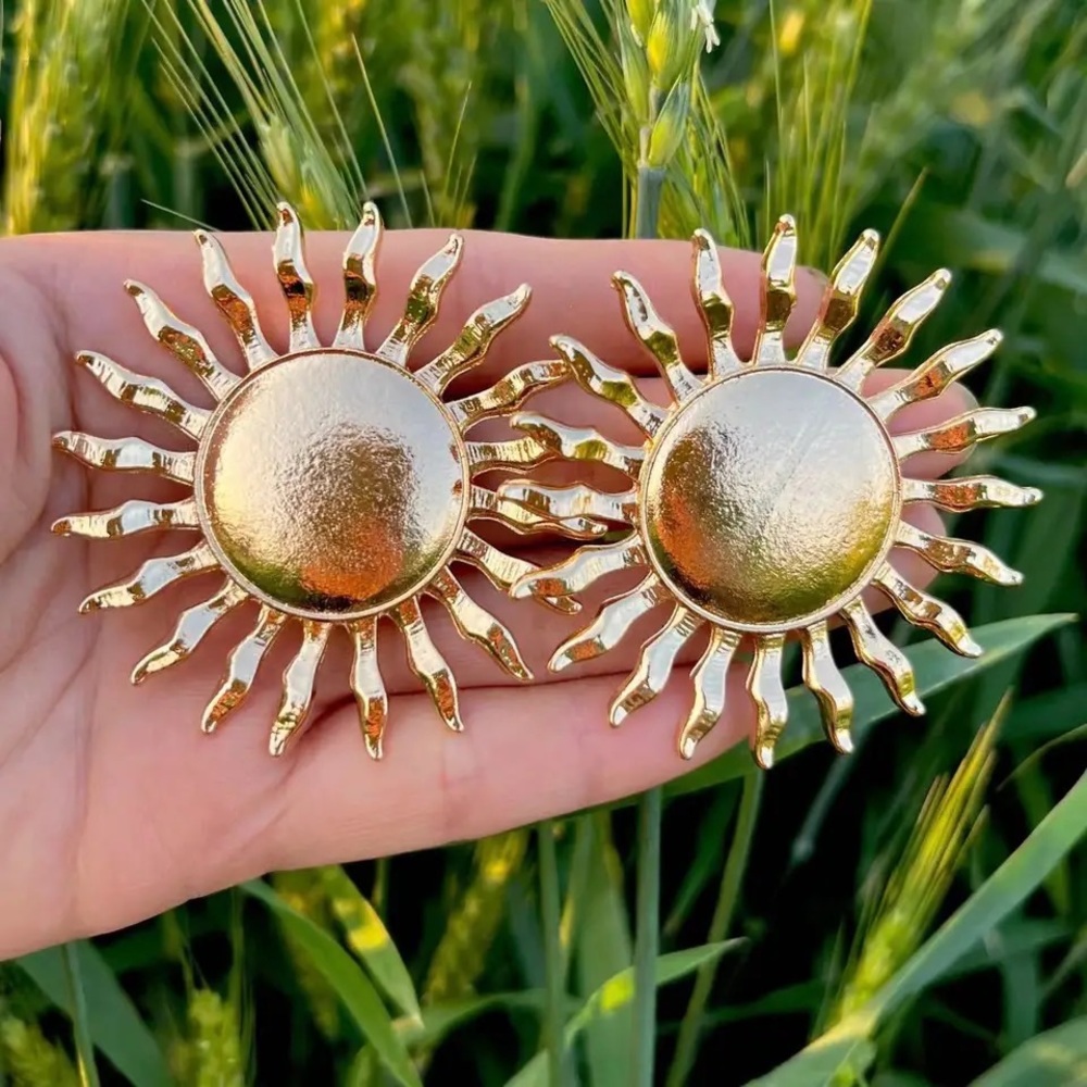 New - Zara Golden Sun Earrings 1 pair - Picture 2 of 16